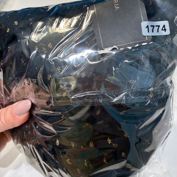 NWT BCBGMAXAZRIA Black Gold Metallic Tiered One Shoulder Mini Dress Sz 6 - Picture 12 of 12